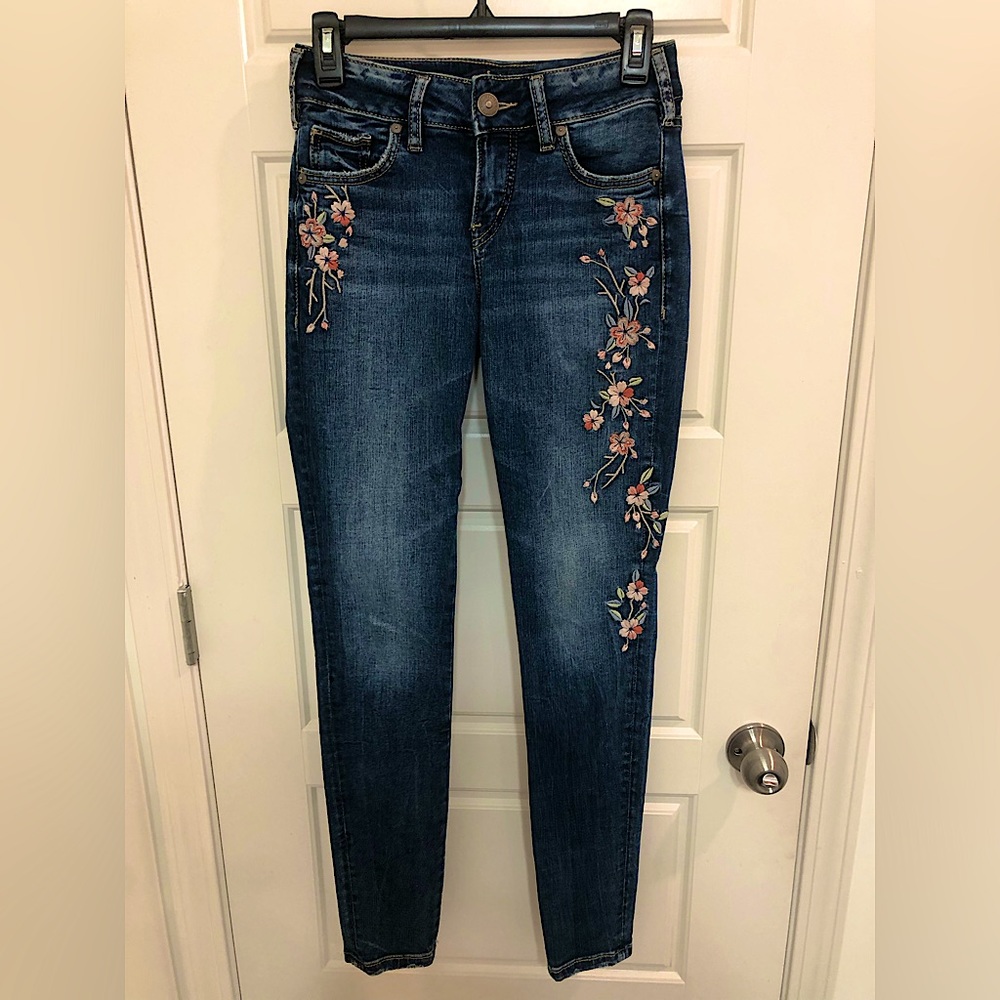 Women's Silver Co. Jeans Elyse Original Skinny Jeans Floral Embroidery. W24/L31